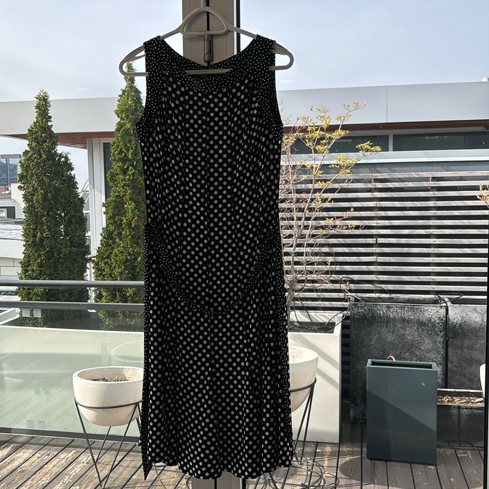 Sandra Darren black and white dress with belt